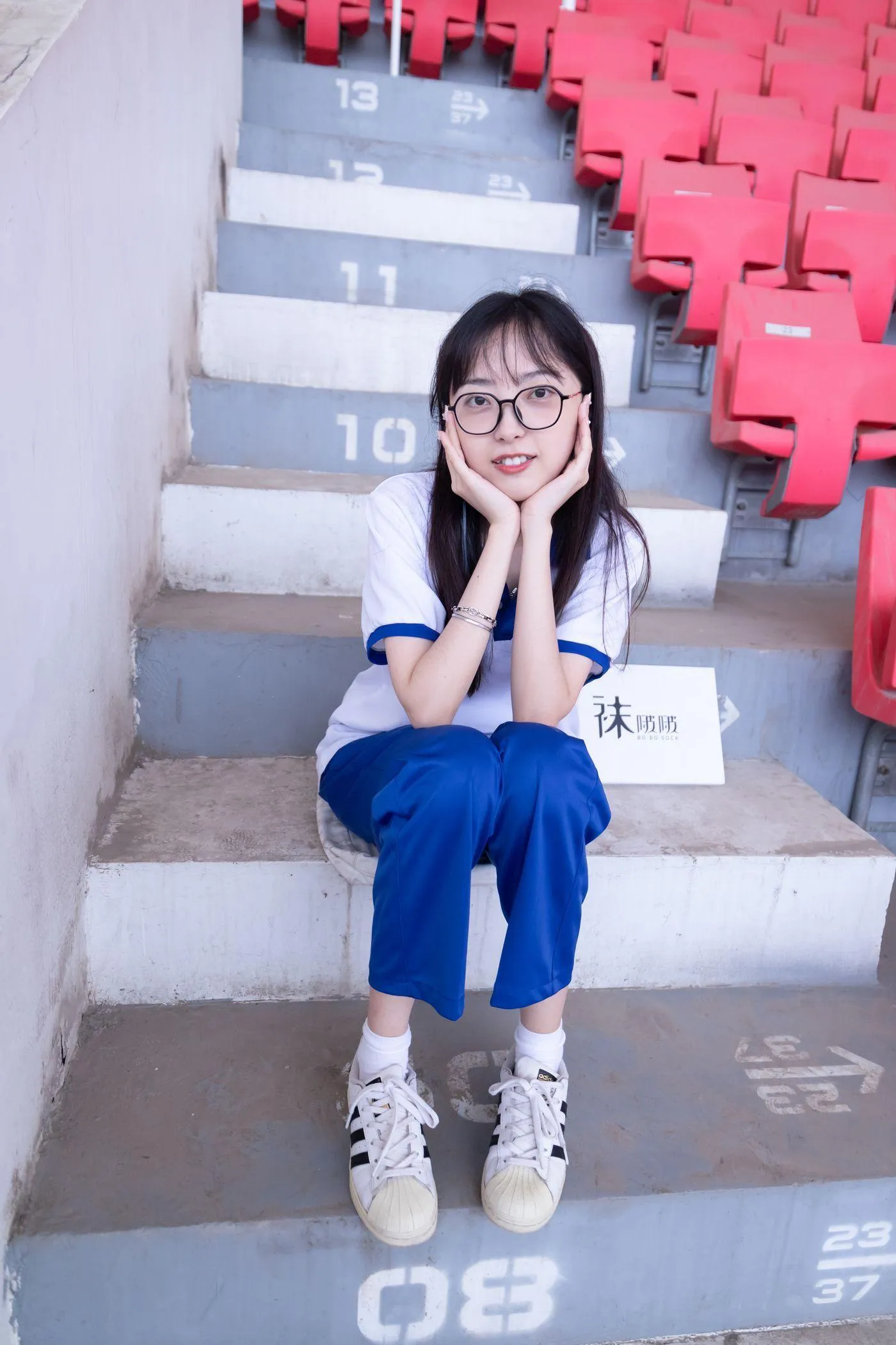 [BoBoSocks袜啵啵]NO.002 稚予-校服、贝壳头、白棉袜、裸足 [139P]插图7